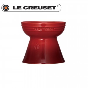 Le Creuset Footed Pet Bowl (Cherry Red)